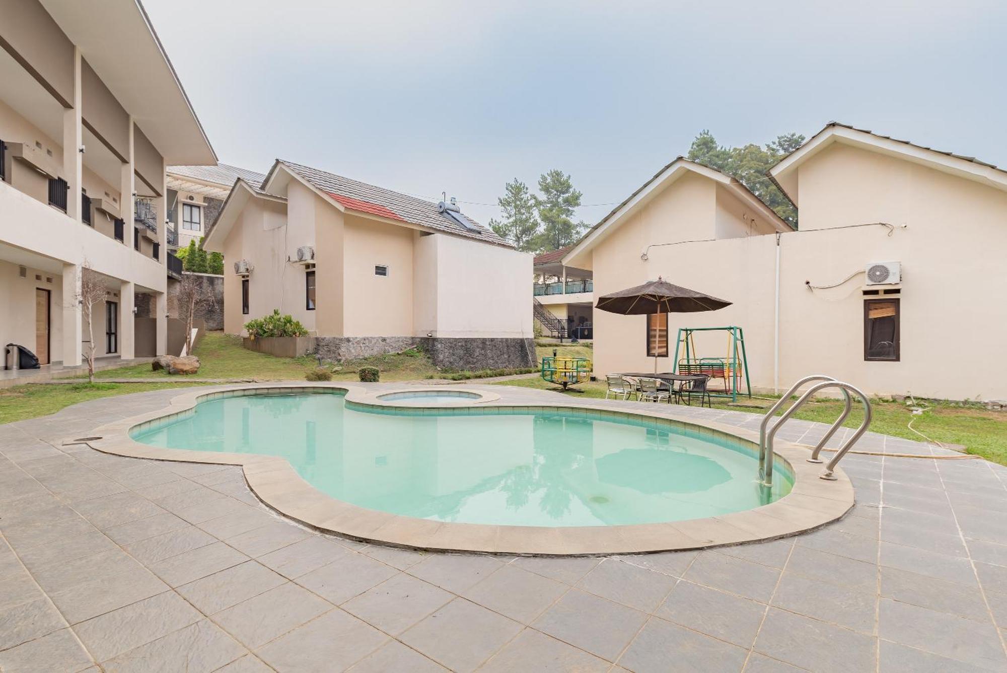 Urbanview Hotel Inkoppabri Cisarua Puncak 外观 照片