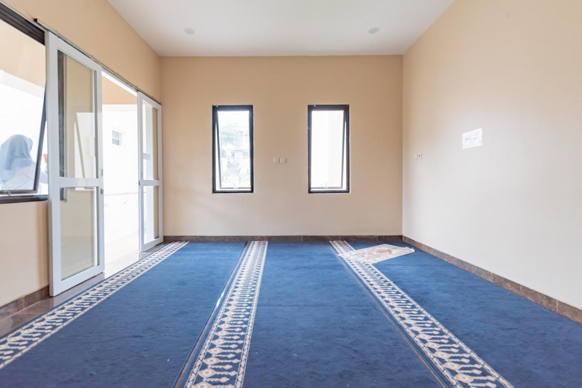Urbanview Hotel Inkoppabri Cisarua Puncak 外观 照片